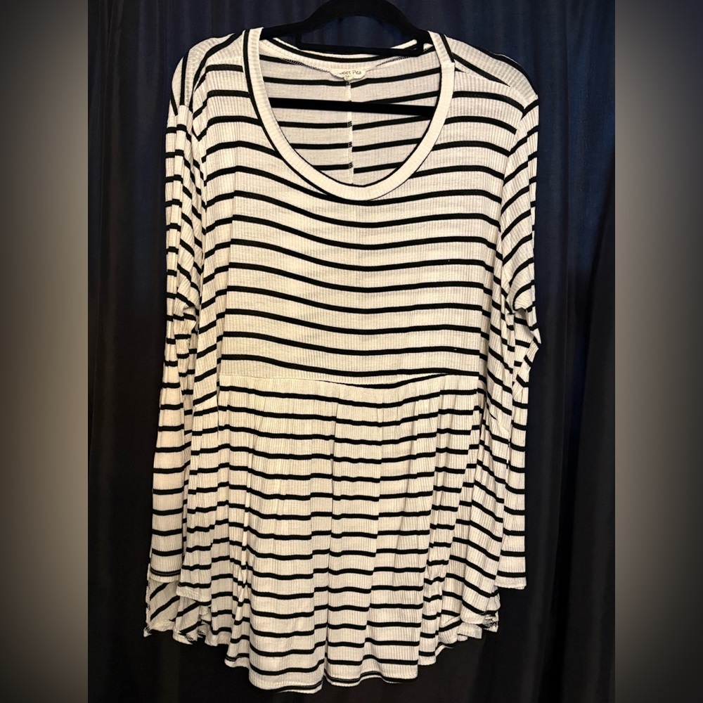 Sweet Pea Black and White Striped Long Sleeve Top